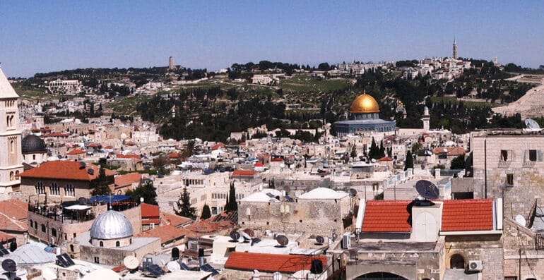East Jerusalem in the Shadow of War