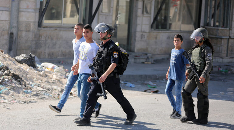 Israeli forces detain child in East Jerusalem town of Silwan